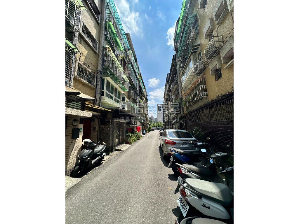 近試院裝潢綠光寓所房屋室內格局與周邊環境