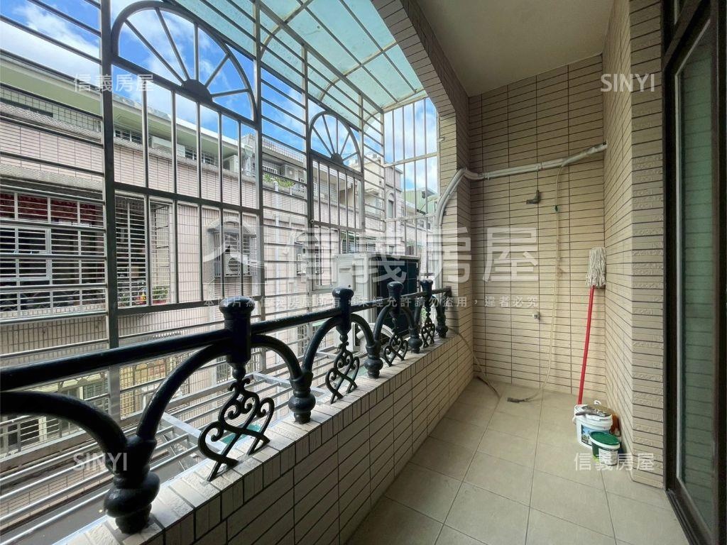運動公園大空間美屋房屋室內格局與周邊環境