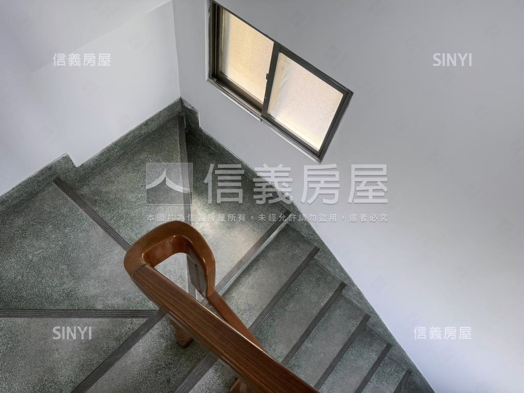 南區角間美透天房屋室內格局與周邊環境