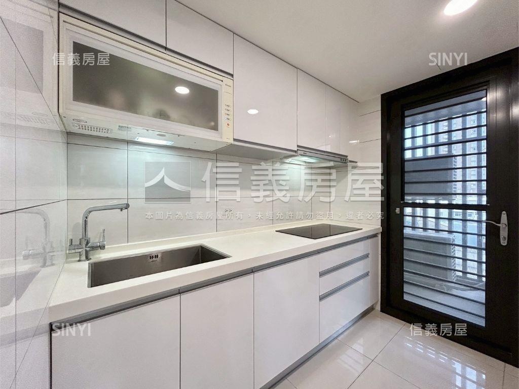 近光復路採光明亮兩房平車房屋室內格局與周邊環境