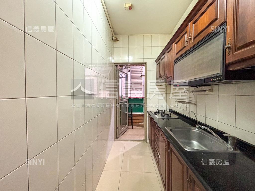 美術館稀有大兩房美宅房屋室內格局與周邊環境