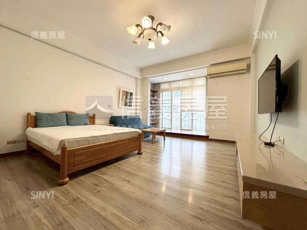 近新南國小郵局朝南美透天房屋室內格局與周邊環境