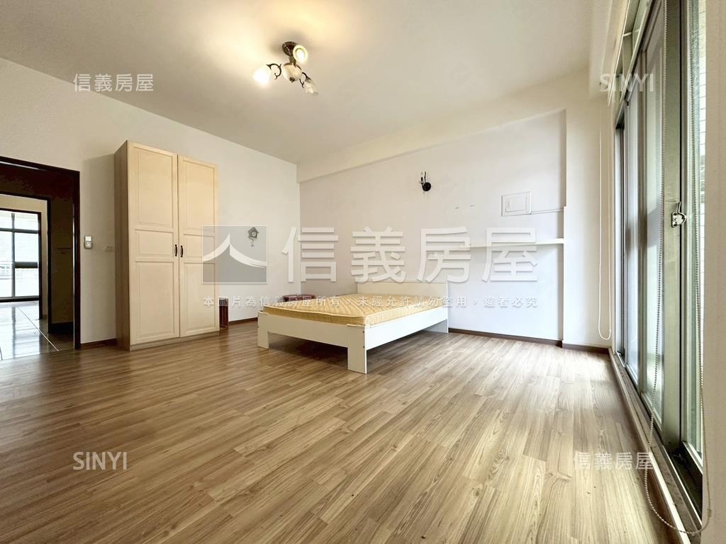 近新南國小郵局朝南美透天房屋室內格局與周邊環境