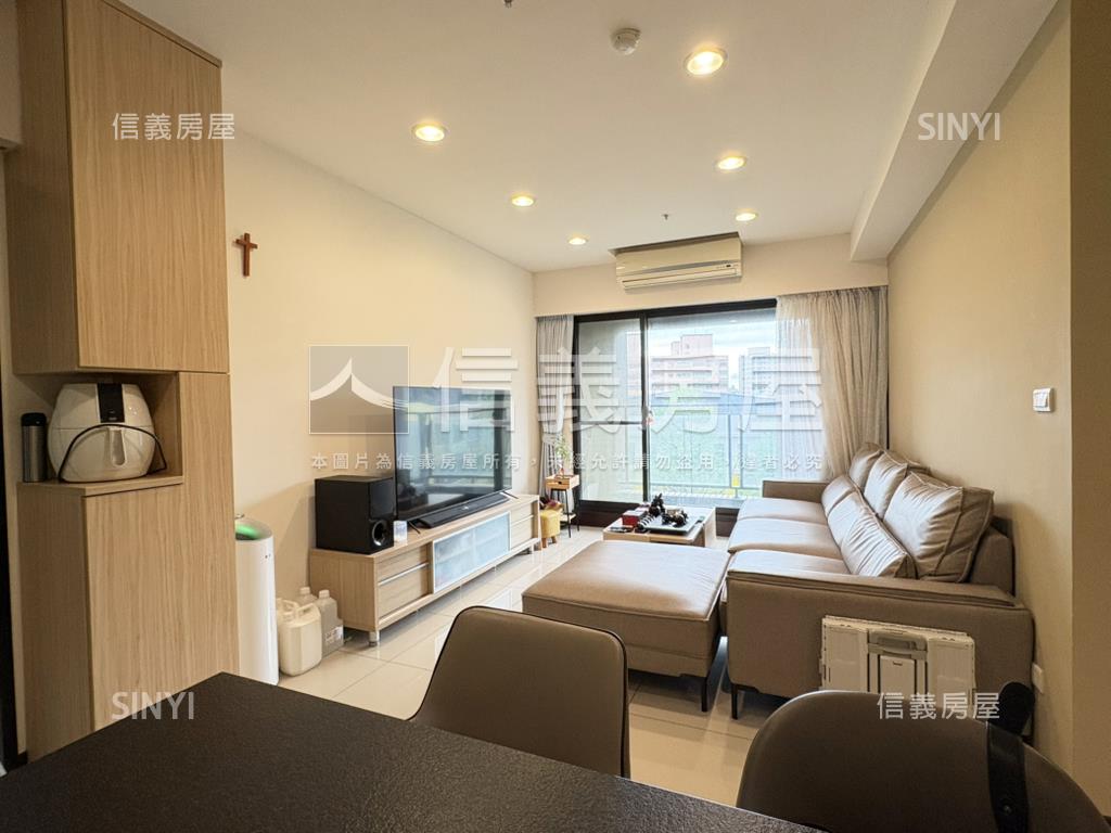 新帝標－明亮面學校美屋房屋室內格局與周邊環境