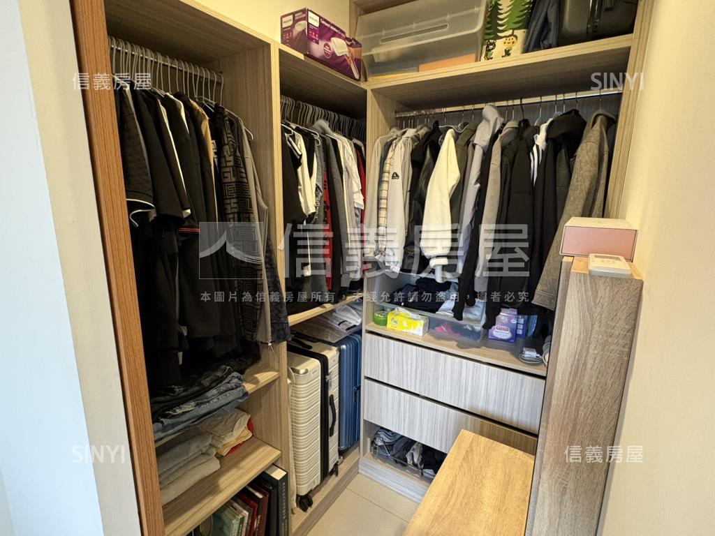 新帝標－明亮面學校美屋房屋室內格局與周邊環境