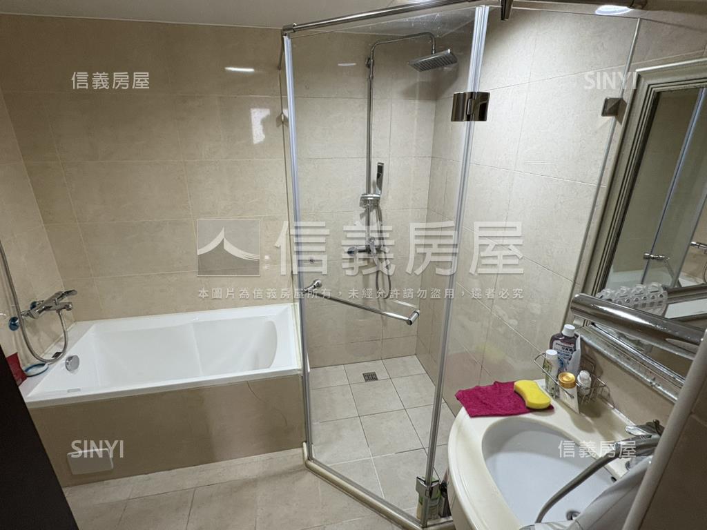 新帝標－明亮面學校美屋房屋室內格局與周邊環境