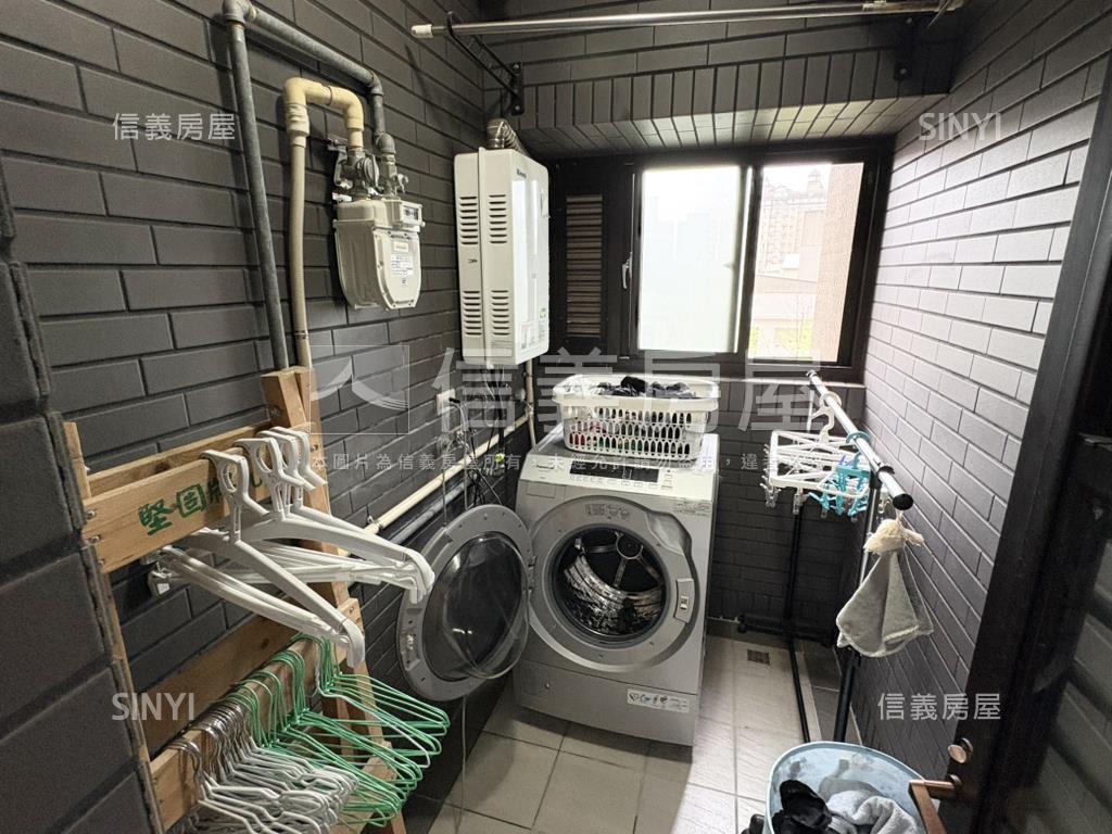 新帝標－明亮面學校美屋房屋室內格局與周邊環境