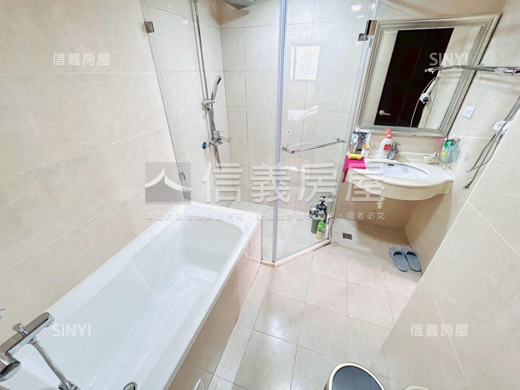新帝標－明亮面學校美屋房屋室內格局與周邊環境