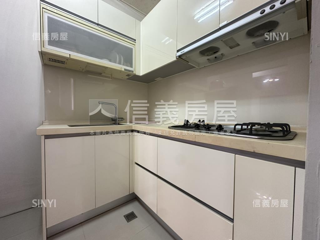 精銳香草天籟高樓三房平車房屋室內格局與周邊環境