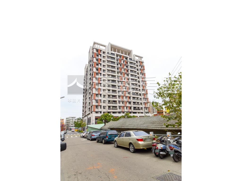 精銳香草天籟高樓三房平車房屋室內格局與周邊環境