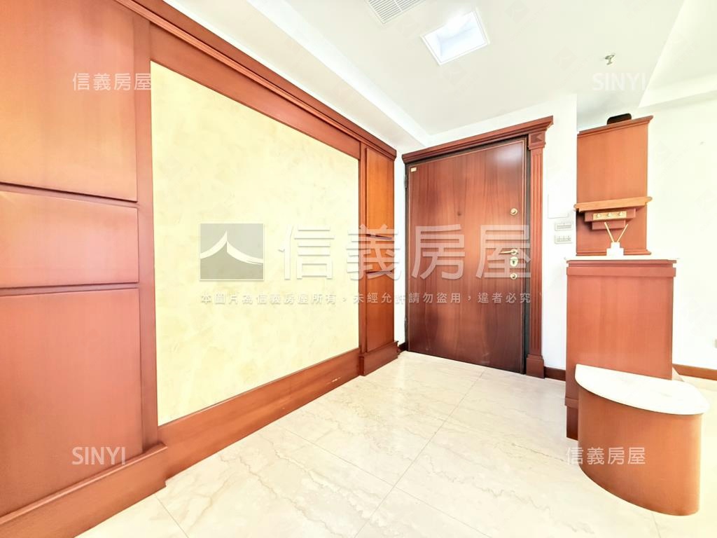 經典皇家景觀美四房平車房屋室內格局與周邊環境