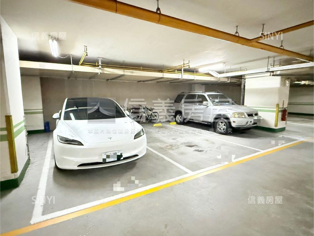 經典皇家景觀美四房平車房屋室內格局與周邊環境