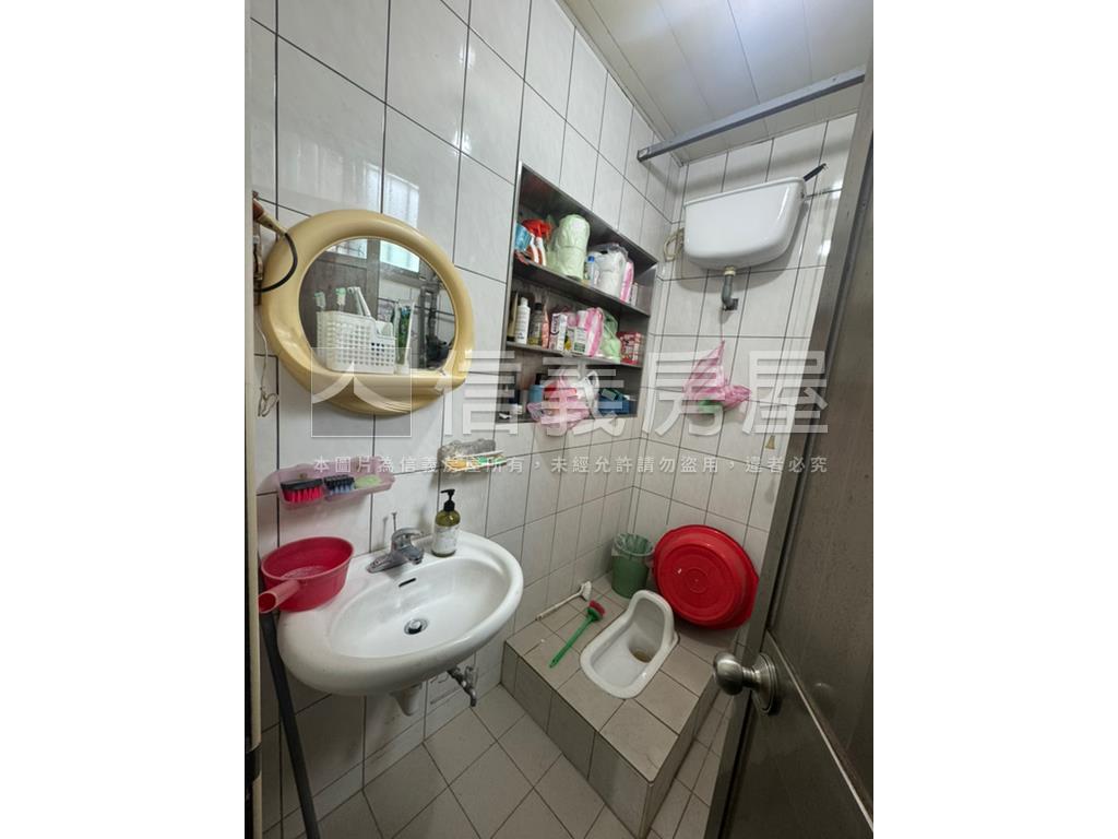 新莊稀有義豐街透天房屋室內格局與周邊環境