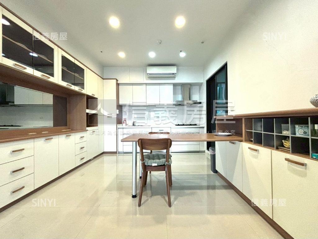 御鼎雙璽｜景觀三房平車房屋室內格局與周邊環境