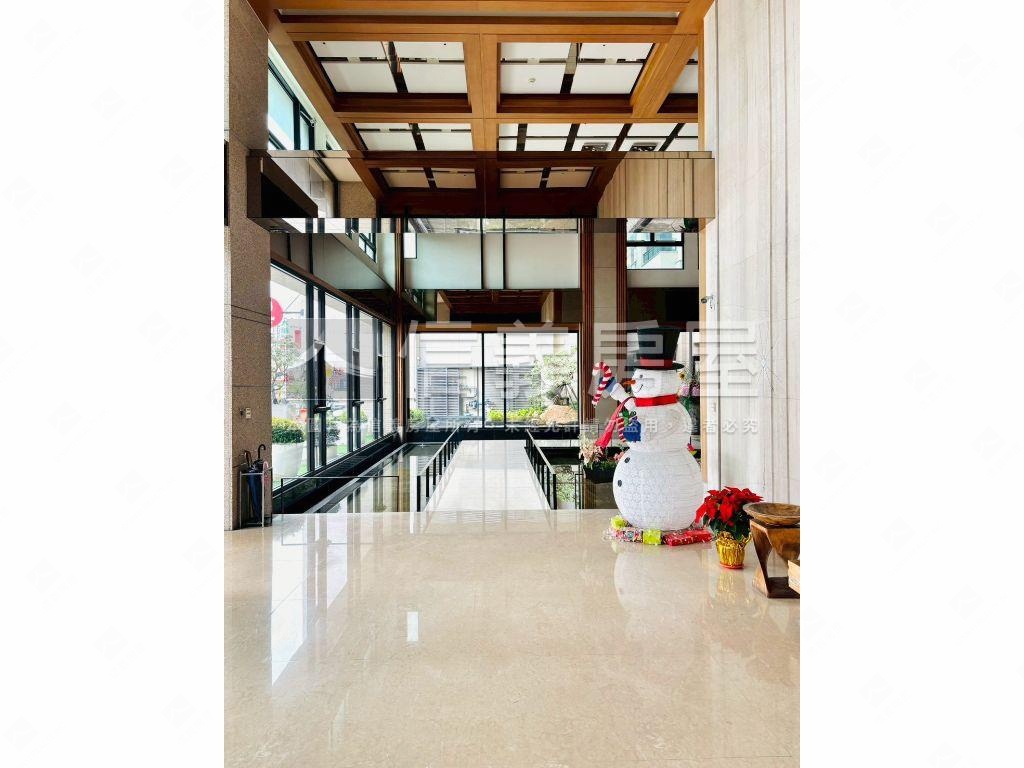 御鼎雙璽｜景觀三房平車房屋室內格局與周邊環境