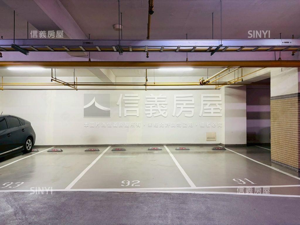 御鼎雙璽｜景觀三房平車房屋室內格局與周邊環境