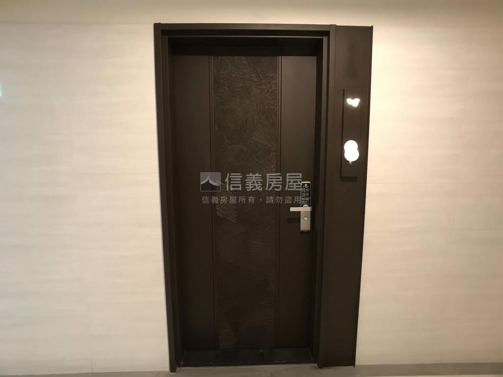 龍鉅亮美輕軌兩房房屋室內格局與周邊環境