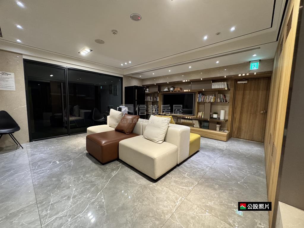 龍鉅亮美輕軌兩房房屋室內格局與周邊環境