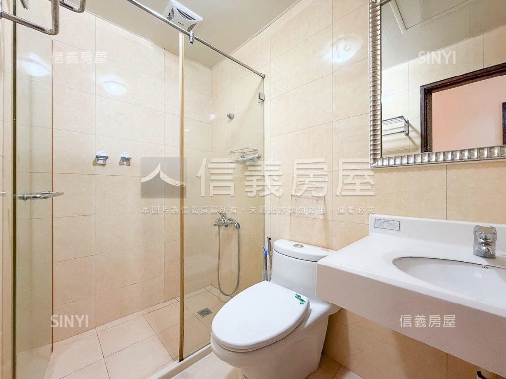 臻愛香榭大兩房平車位房屋室內格局與周邊環境