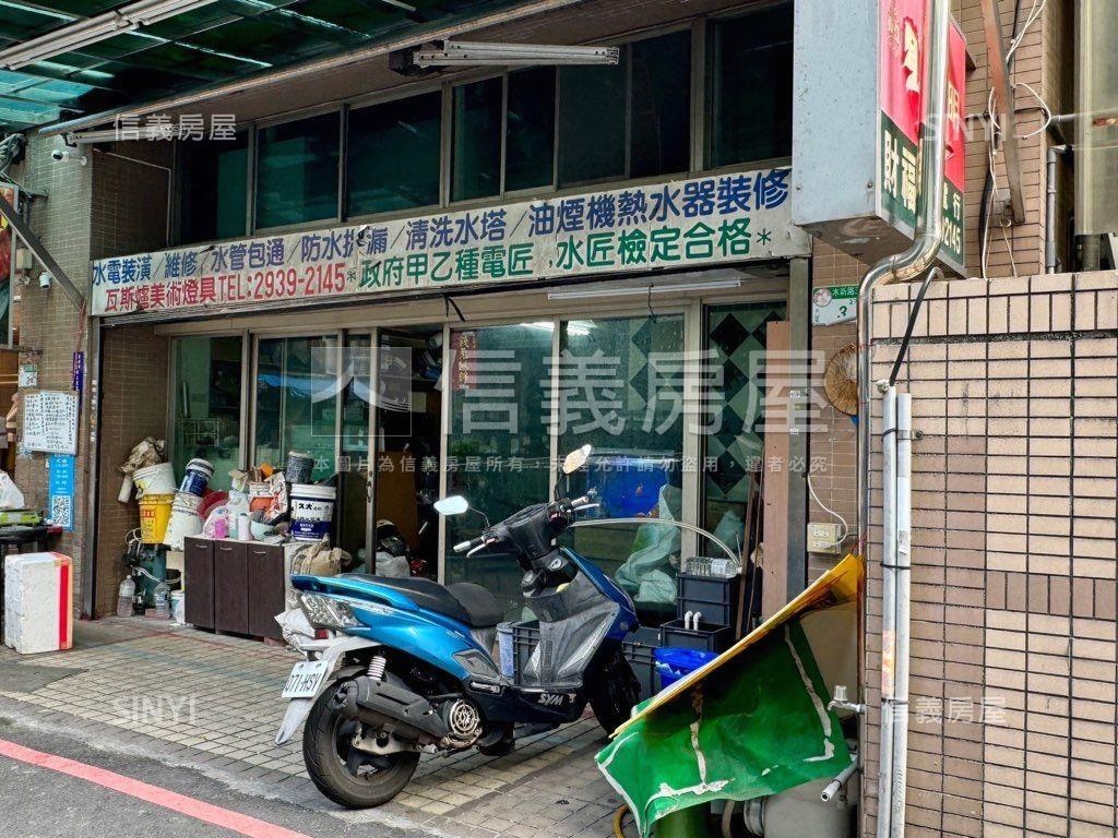 木新市場挑高人潮金店房屋室內格局與周邊環境