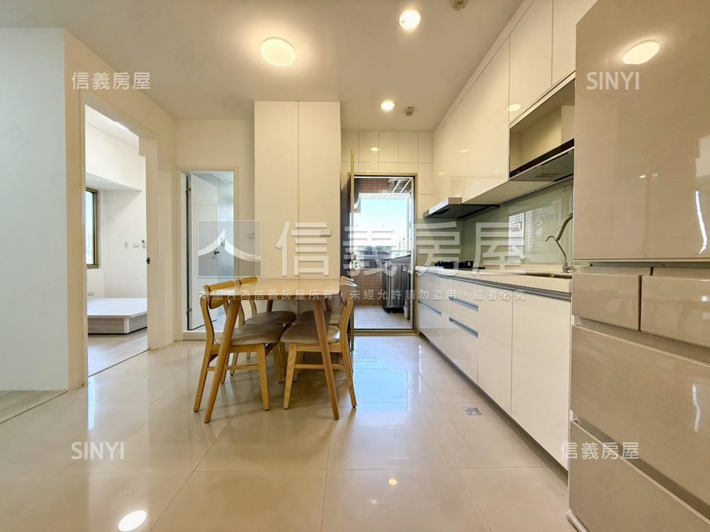 興富發上城視野三房屋況佳房屋室內格局與周邊環境