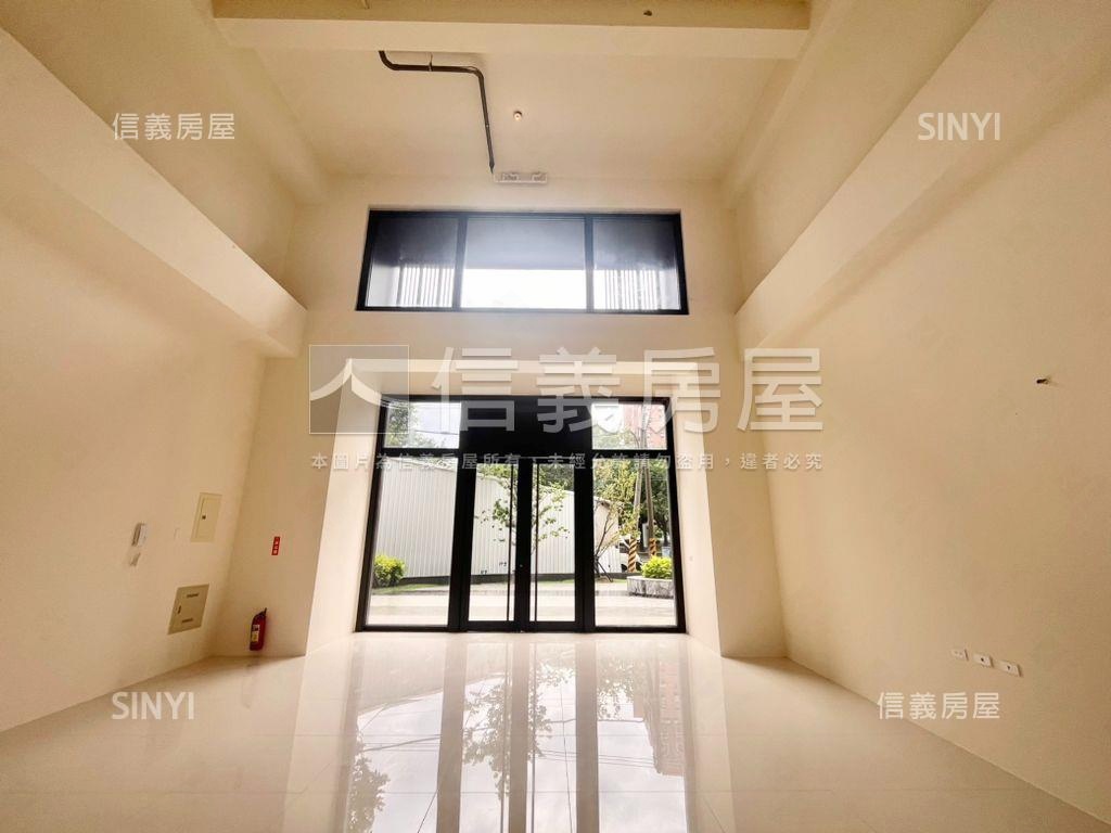 十甲市場旁全新大面寬店面房屋室內格局與周邊環境