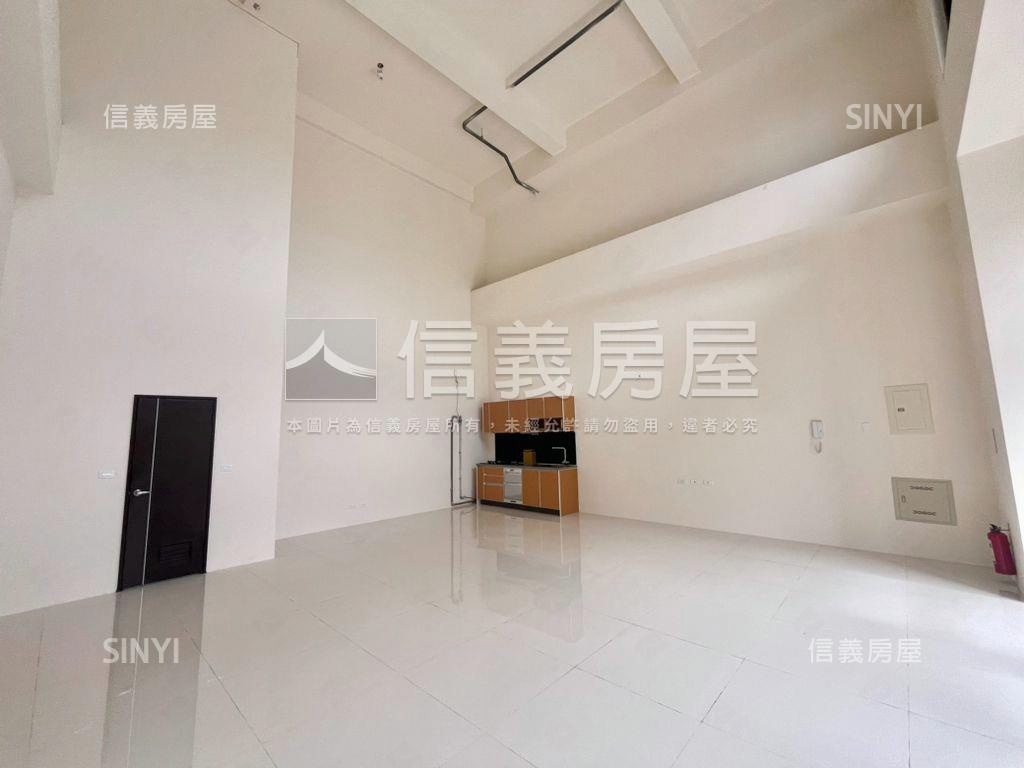 十甲市場旁全新大面寬店面房屋室內格局與周邊環境