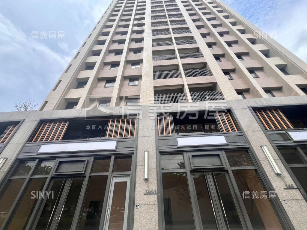 十甲市場旁全新大面寬店面房屋室內格局與周邊環境