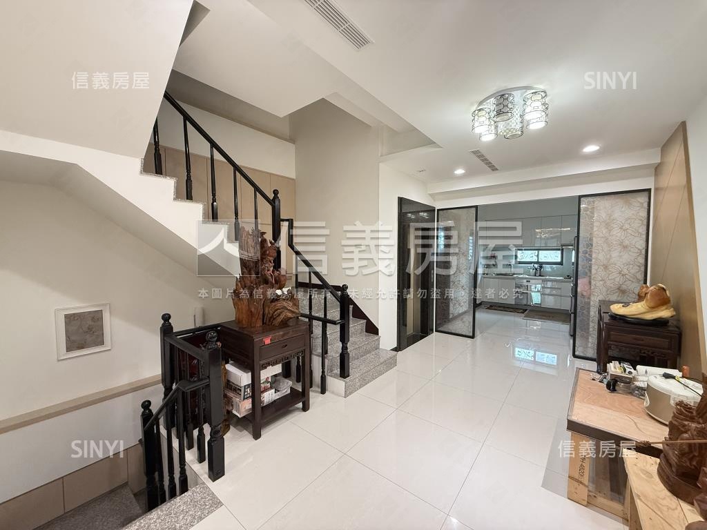 近富岡車站醒目透店房屋室內格局與周邊環境