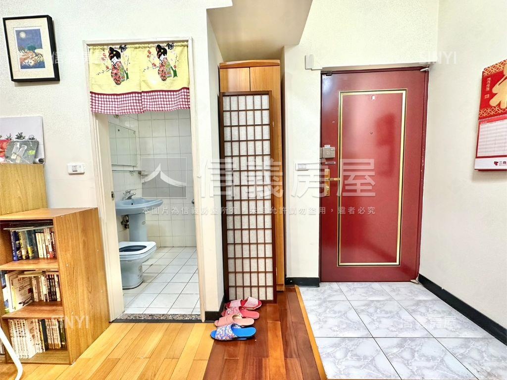 大坪林捷運站有陽台美套房房屋室內格局與周邊環境