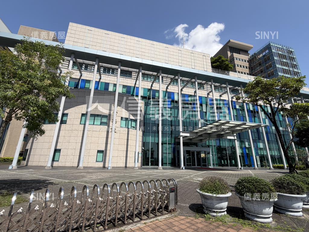 文昌店面未來有發展房屋室內格局與周邊環境