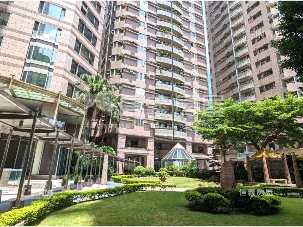 近南屯捷運宏全三房含車位房屋室內格局與周邊環境