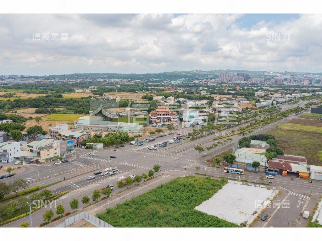 台中１３期重劃楓溪段土地房屋室內格局與周邊環境