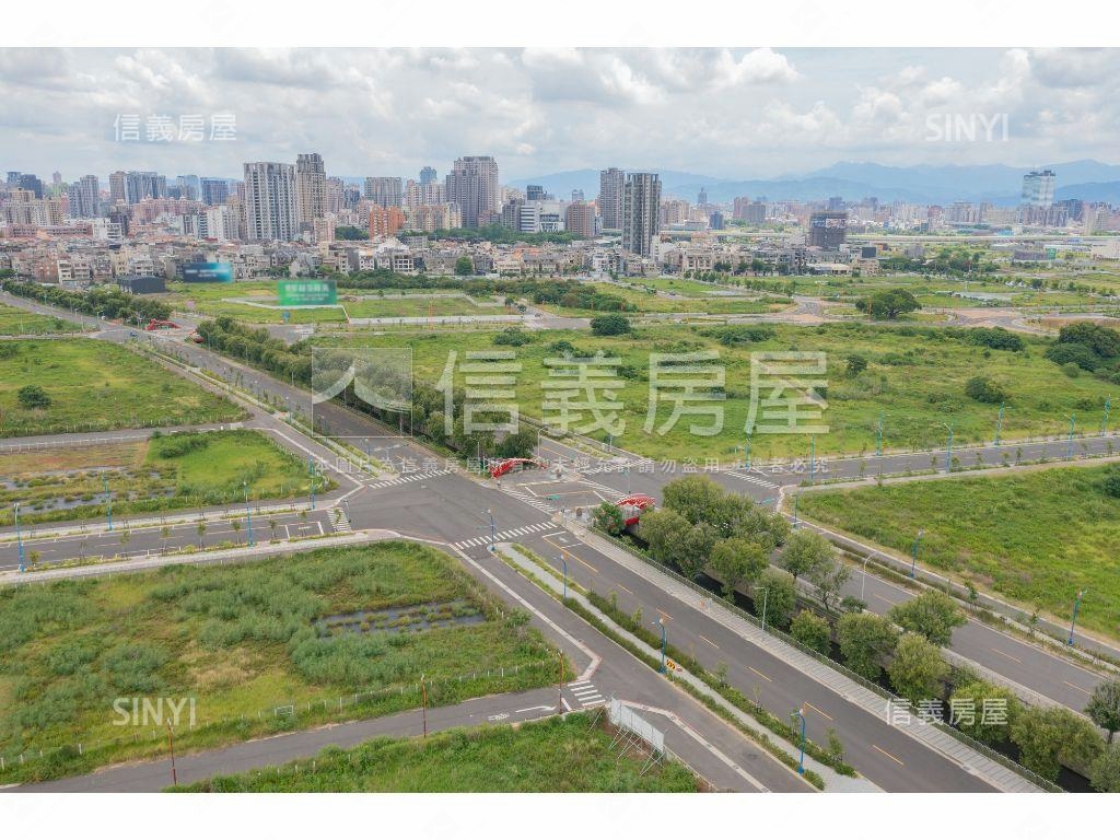台中１３期重劃楓溪段土地房屋室內格局與周邊環境