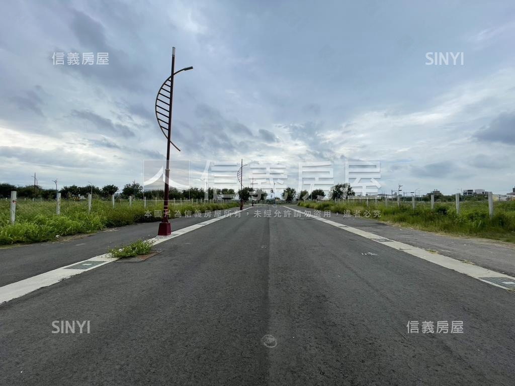 台中１３期重劃楓溪段土地房屋室內格局與周邊環境