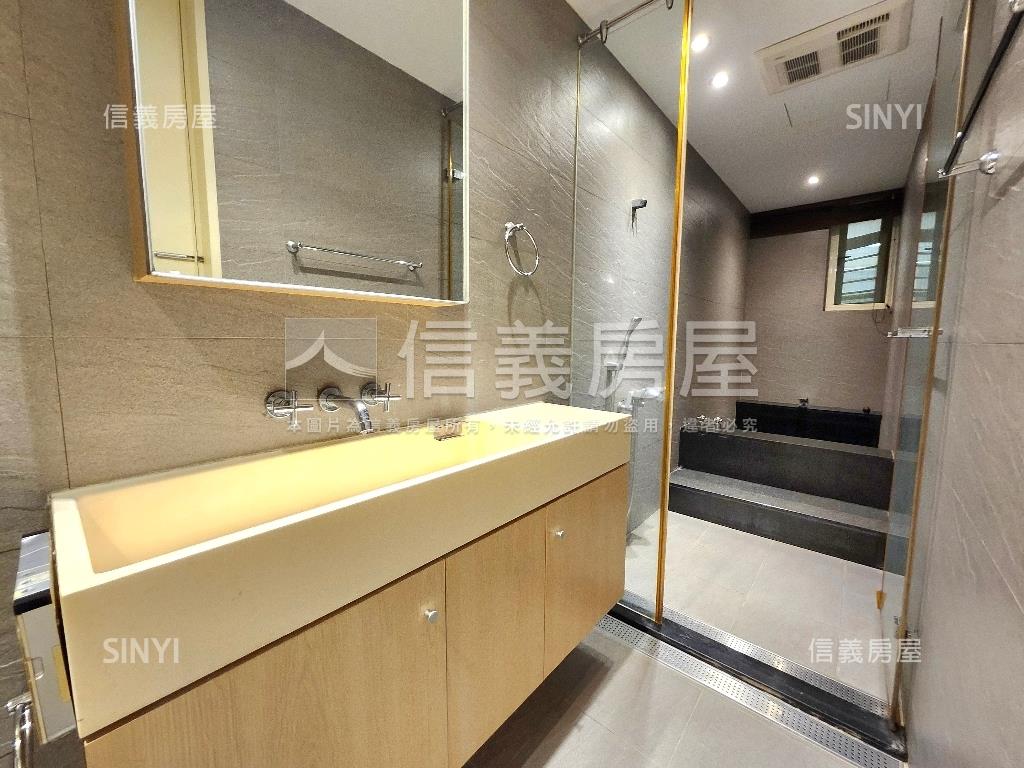 近捷運面學校民族三樓房屋室內格局與周邊環境