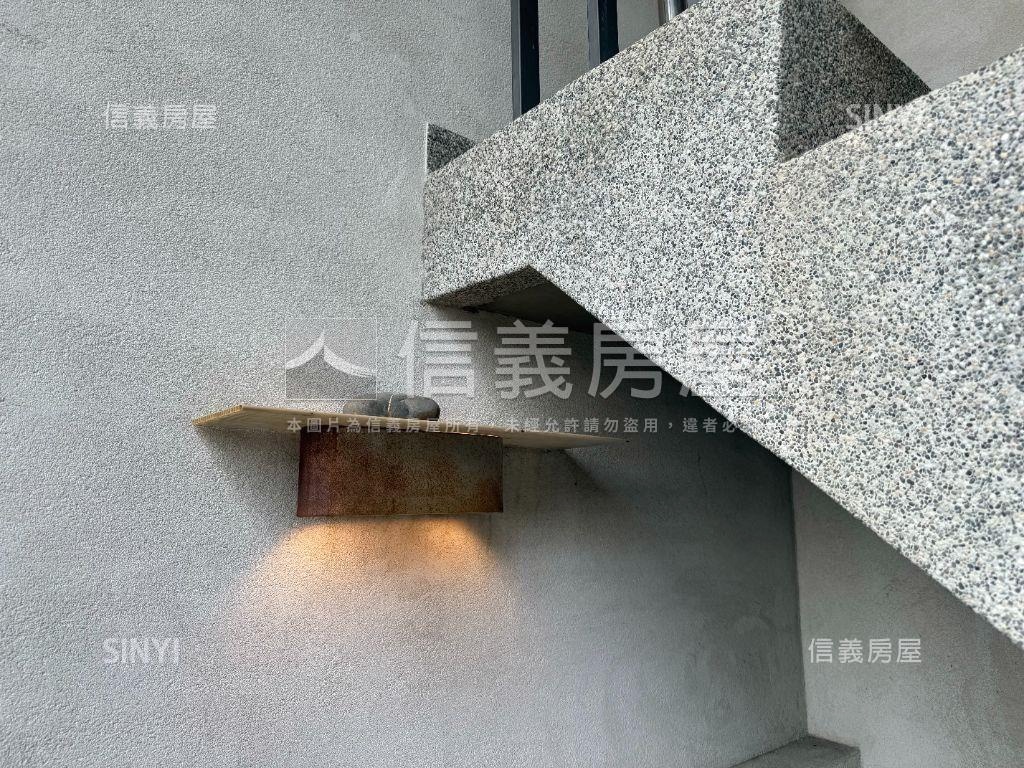 近武聖清水模店面美透房屋室內格局與周邊環境