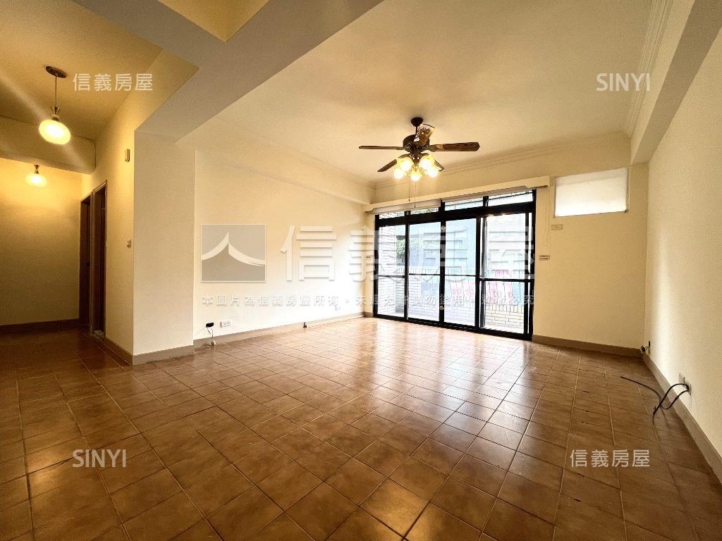 推薦●運動公園邊間３樓房屋室內格局與周邊環境