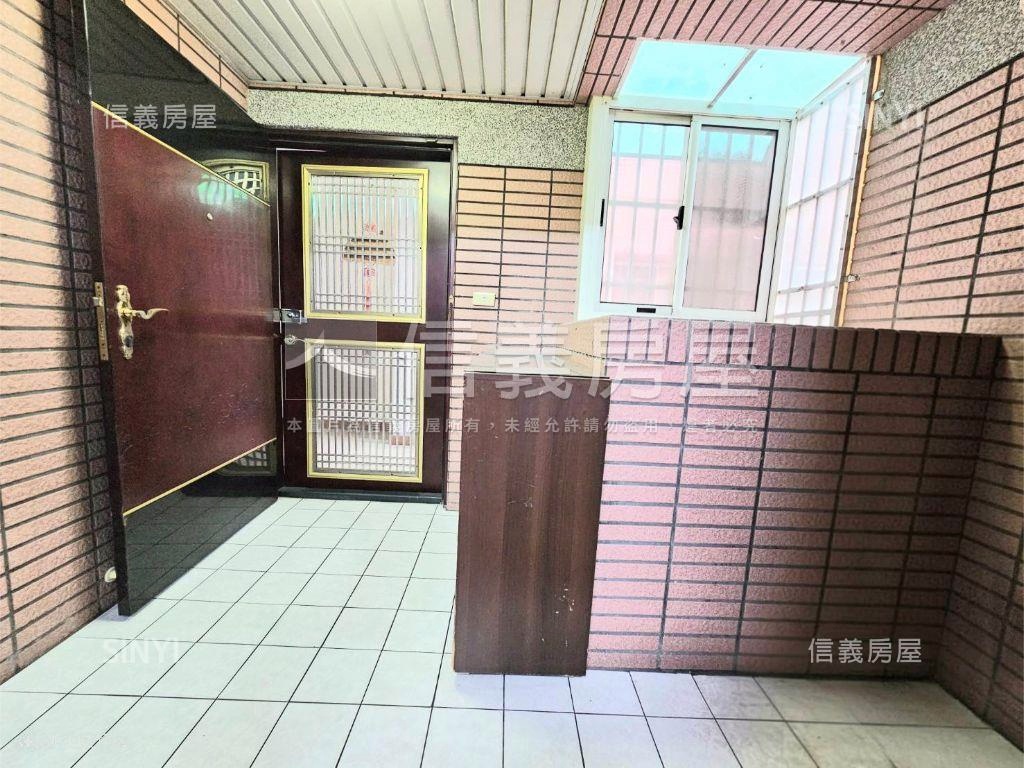 順天建設三房雙車位房屋室內格局與周邊環境
