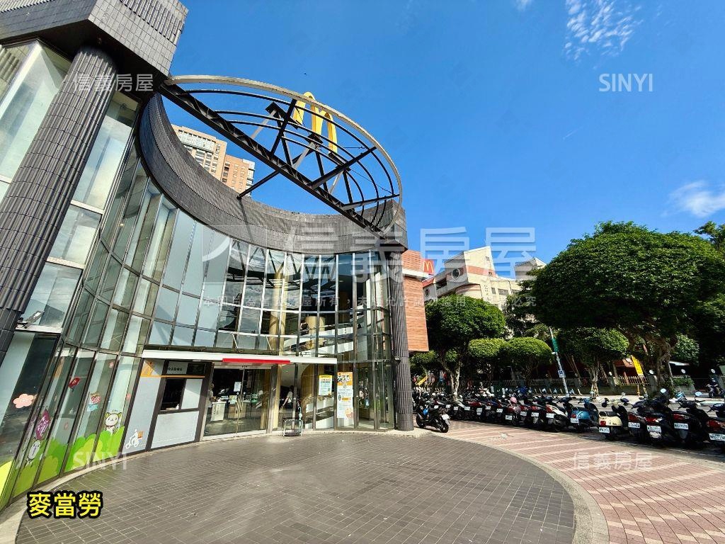 玉上園毛坯未住過人大四房房屋室內格局與周邊環境