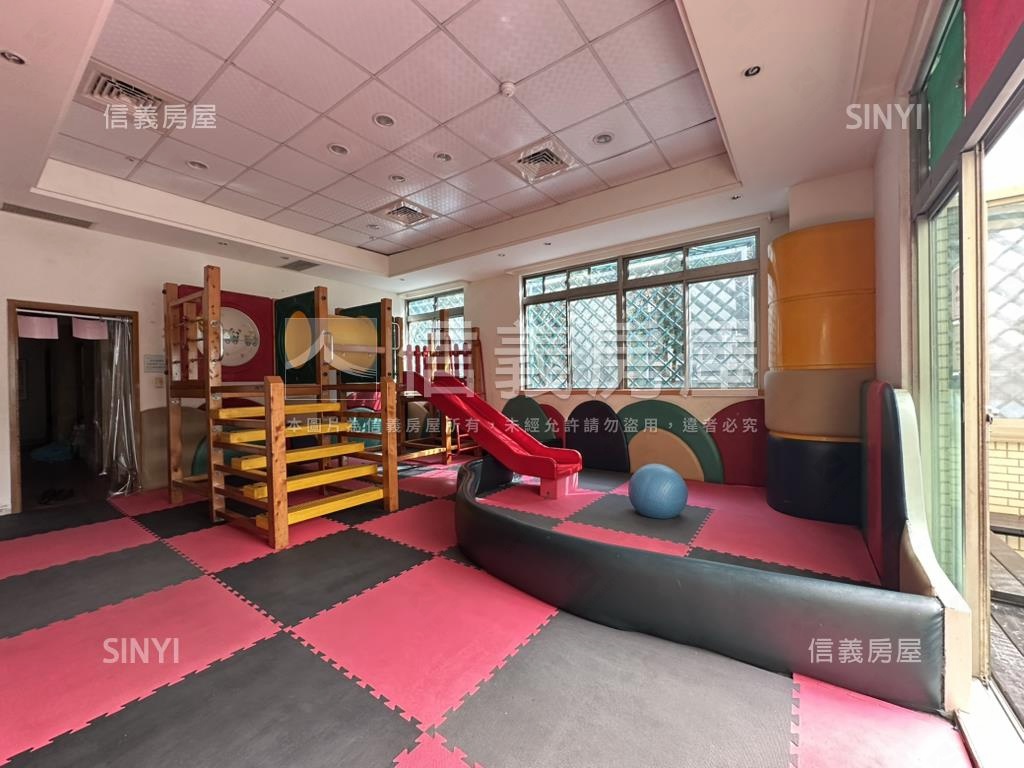 太子地球村４房車位房屋室內格局與周邊環境