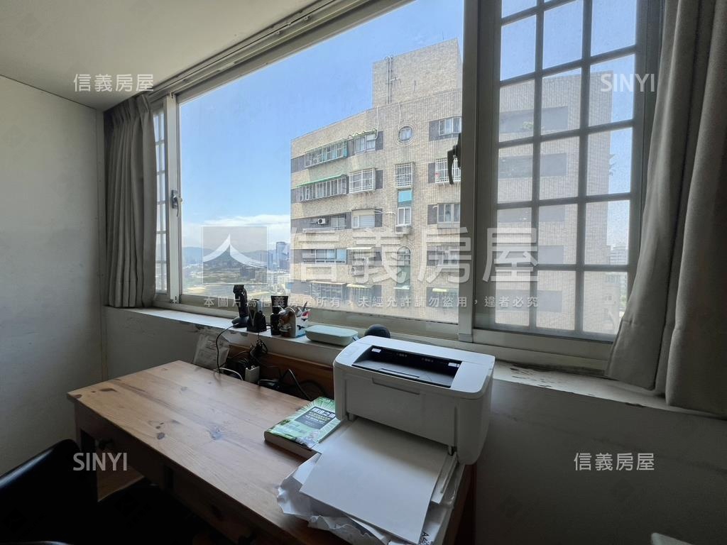 非你莫屬雅典王朝三房車位房屋室內格局與周邊環境