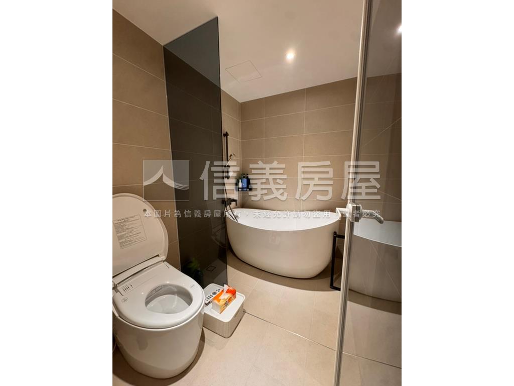 天銳美裝潢大三房車位房屋室內格局與周邊環境