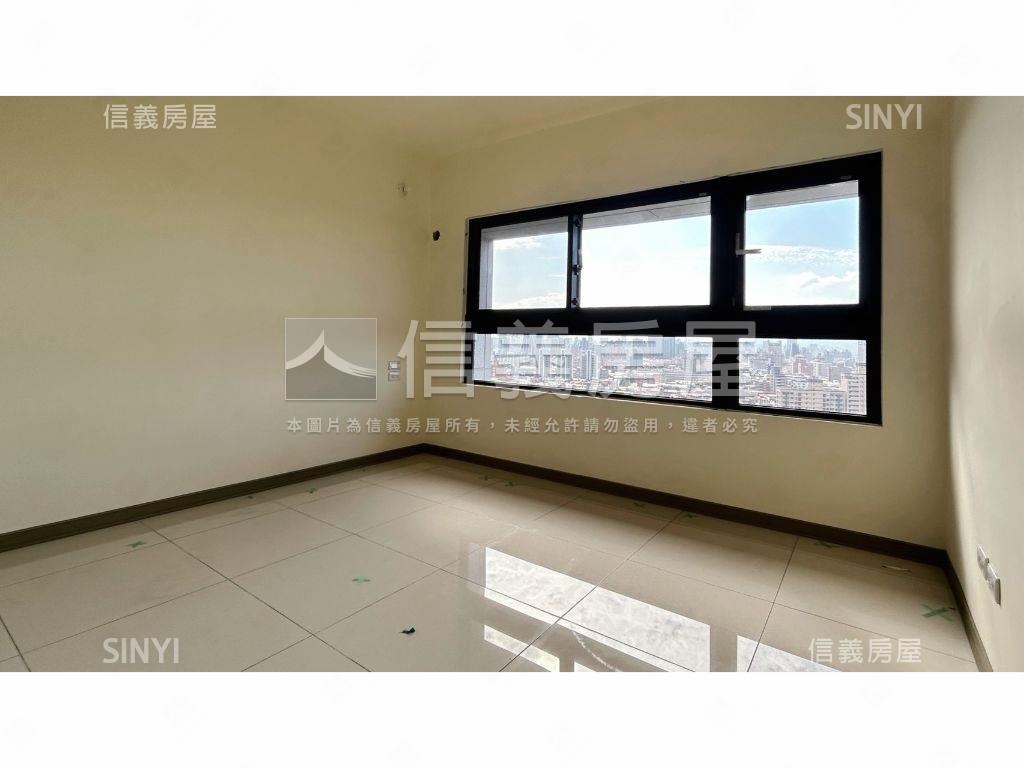 重劃區頂樓挑高露臺戶房屋室內格局與周邊環境