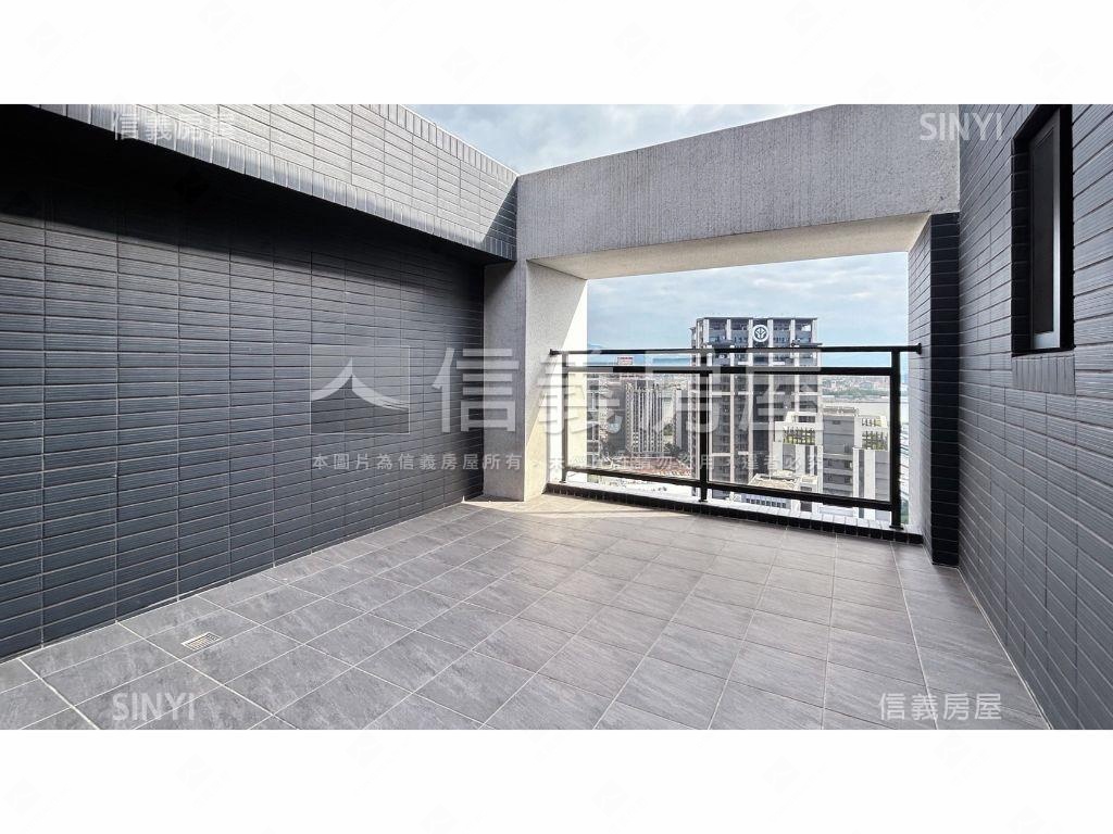 重劃區頂樓挑高露臺戶房屋室內格局與周邊環境