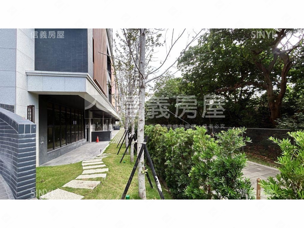 重劃區頂樓挑高露臺戶房屋室內格局與周邊環境