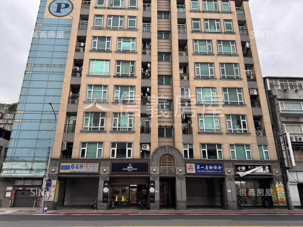 八德黃金店面附車位房屋室內格局與周邊環境