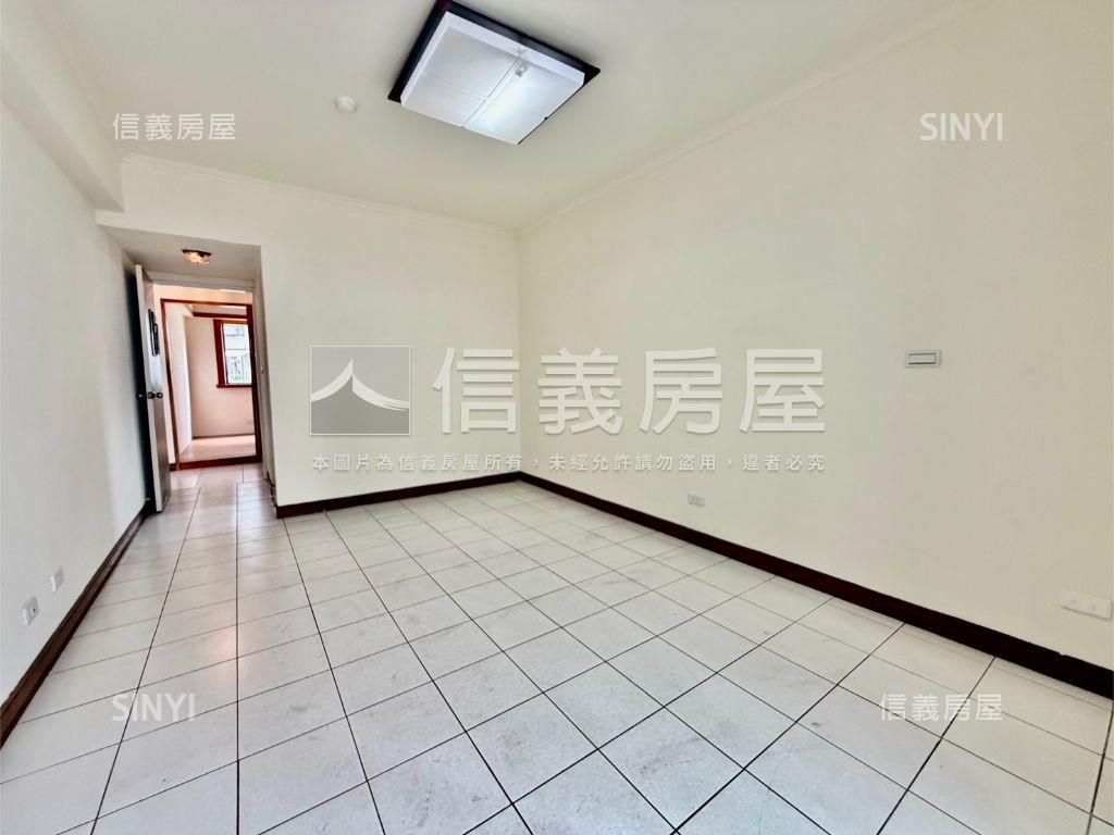 文山特區皇普濱湖兩房兩衛房屋室內格局與周邊環境