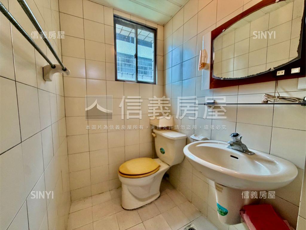 文山特區皇普濱湖兩房兩衛房屋室內格局與周邊環境