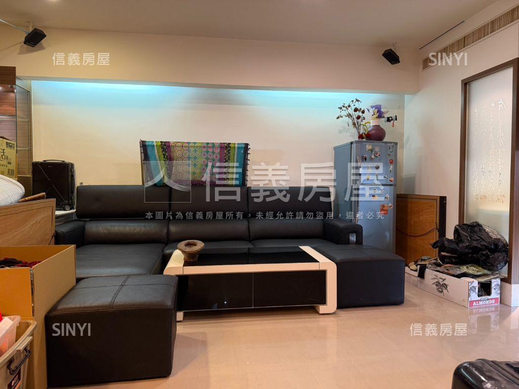 由鉅建設精緻裝潢三房平車房屋室內格局與周邊環境